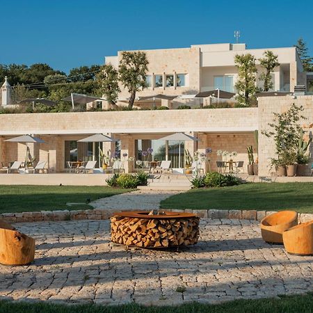 Essenza Relais Contemporaneo Bed & Breakfast Чистернино Екстериор снимка