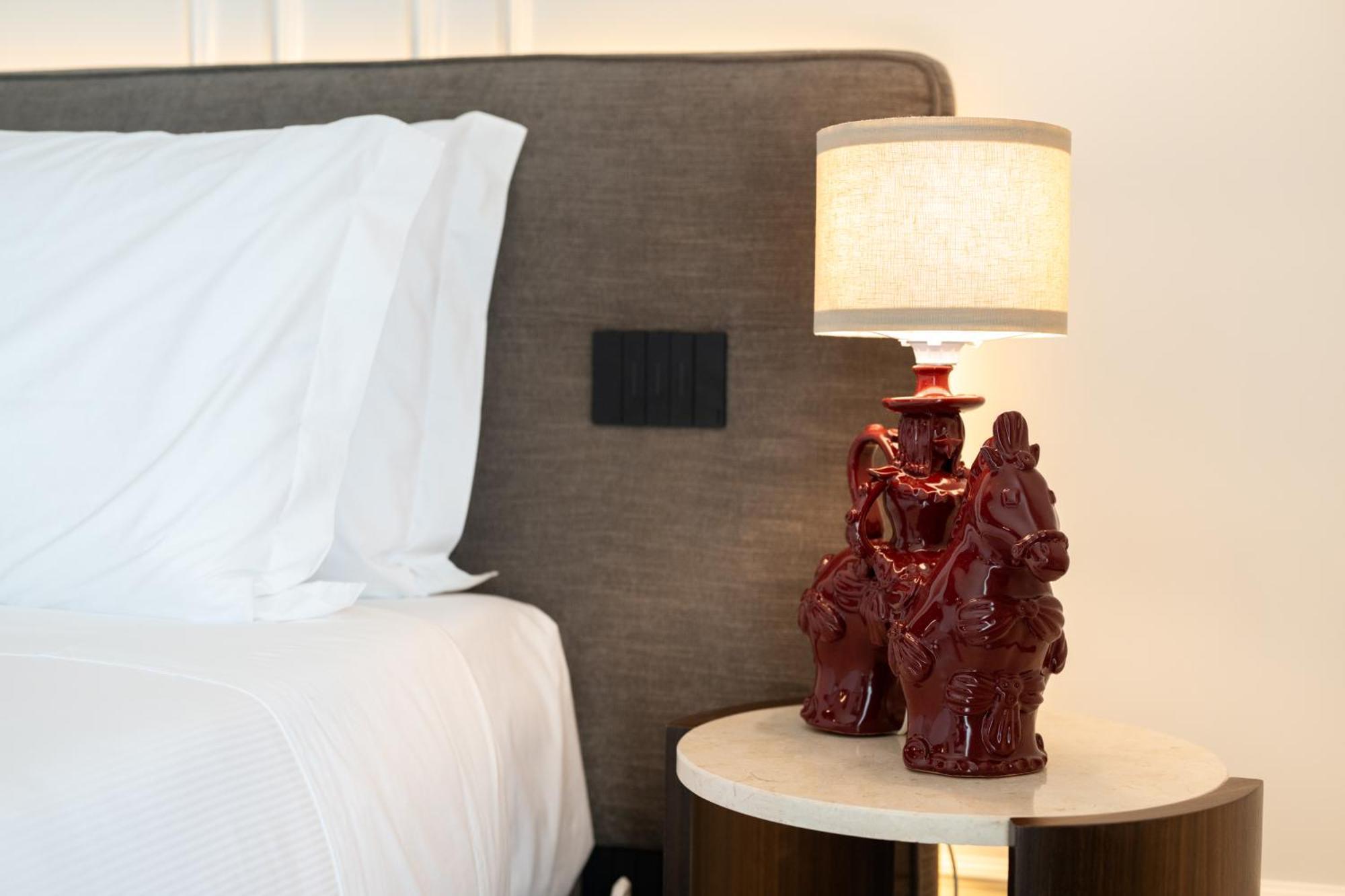 Essenza Relais Contemporaneo Bed & Breakfast Чистернино Екстериор снимка