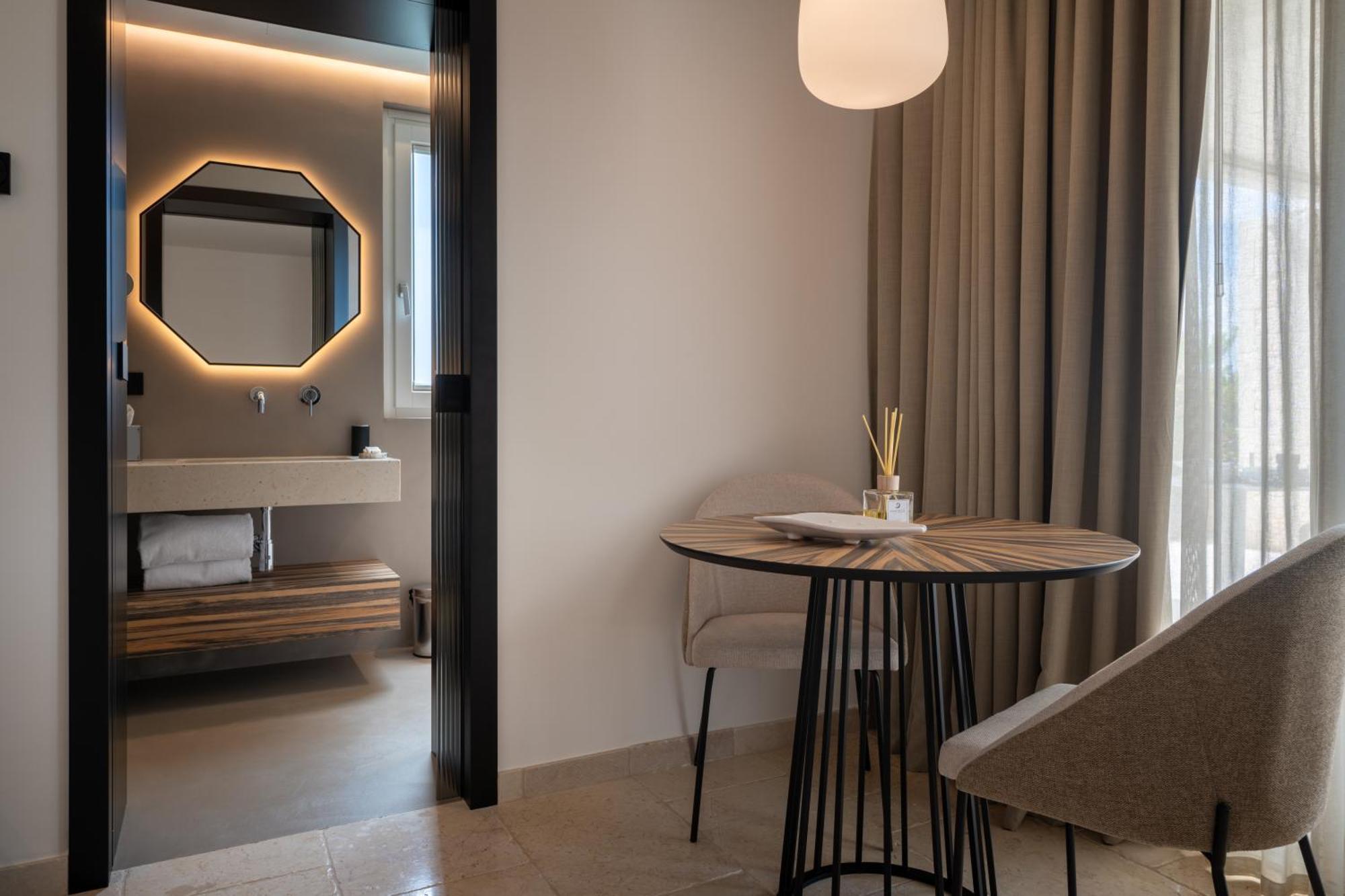 Essenza Relais Contemporaneo Bed & Breakfast Чистернино Екстериор снимка